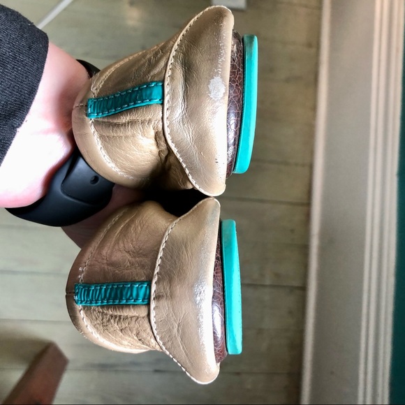 Tieks Champagne Size 9 GUC - Picture 10 of 10